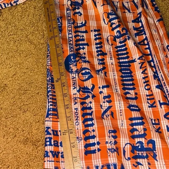 Orange palaka Kauluae Hawaii newsprint pants medium wide leg cropped - Picture 7 of 8